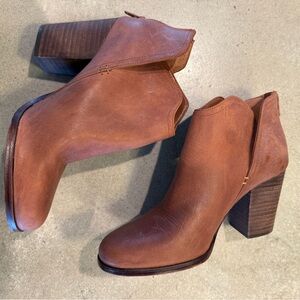 Gianni Bini Tan Heeled Boots